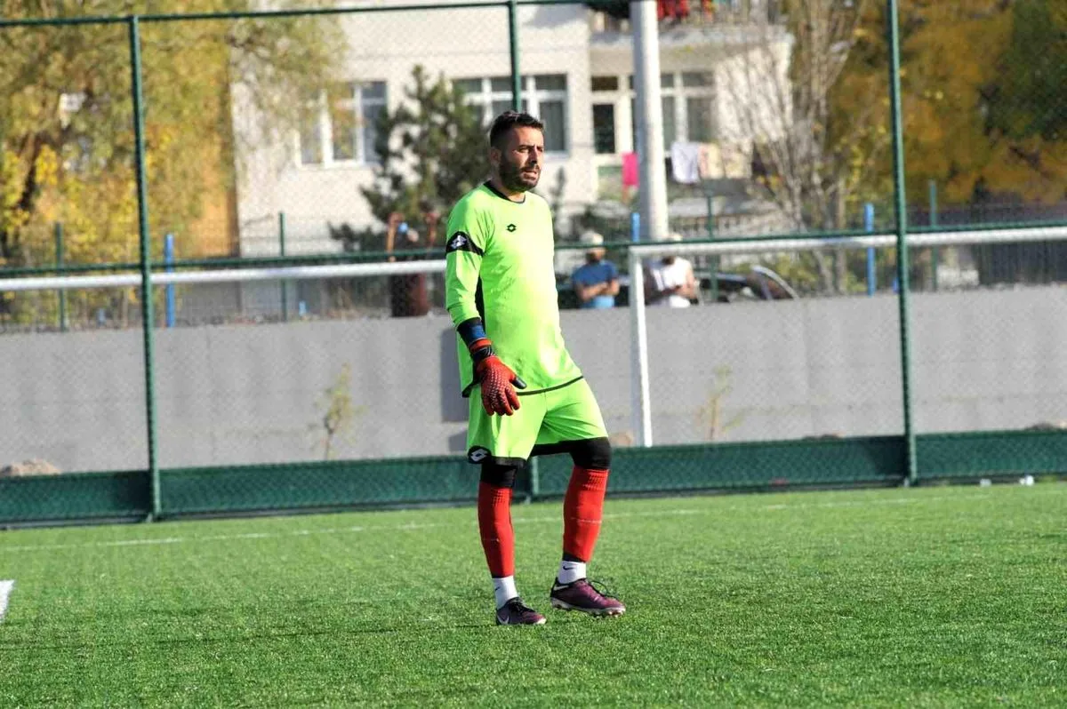Kaleci Baykal Altay Futbol Kariyerini Sonlandırdı