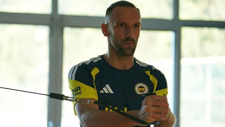 Fenerbahçe'nin yeni transferi Vedat Muric, bireysel çalışmalara başladı