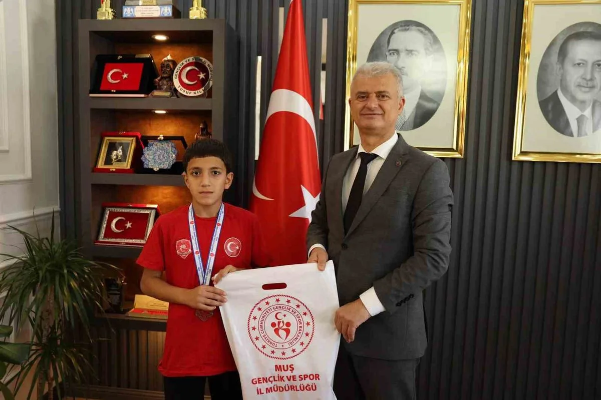 Muşlu Sporculara Ödül