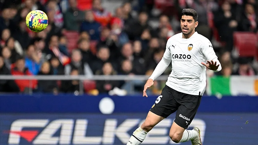 Trabzonspor'dan bir transfer daha, milli futbolcuyu resmen açıkladılar