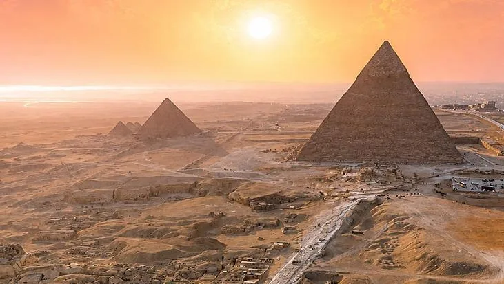 Mısır'da Giza Piramitleri'nin yasaklı zirvesinden tarihi kareler! 4 bin 500 yıllık sır ortaya çıktı: İlk kez görüntülendi