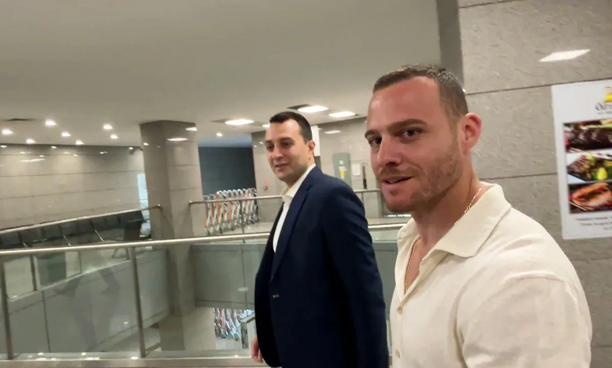 Kerem Bursin AHBAP Bağışını Açıkladı