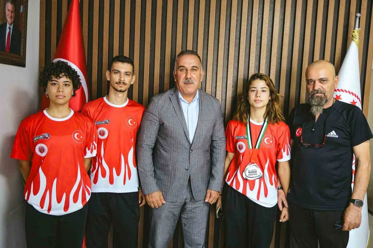 Sude Nas Çavultu, Jujitsu Dünya İkincisi!