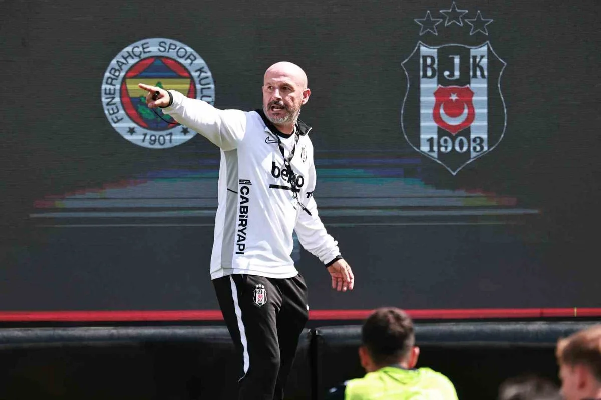 Beşiktaş, Fenerbahçe derbisi öncesi son antrenmanını Italiano yönetiminde yaptı